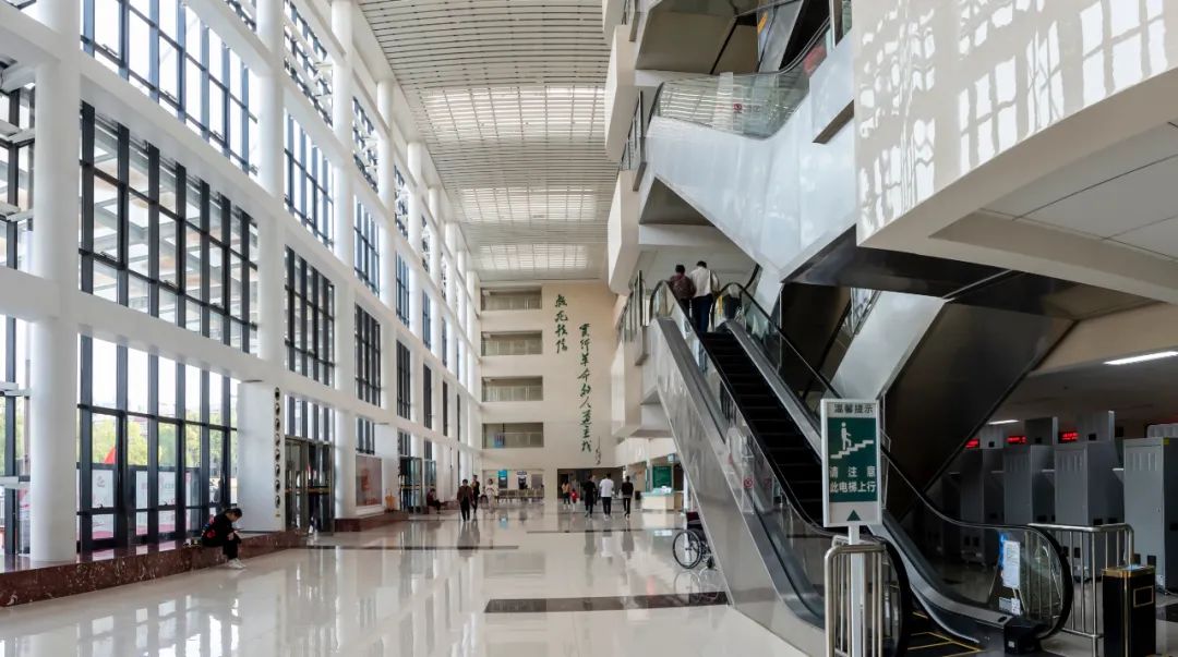 提高就醫流線效率的醫院建筑內外交通系統是這樣設計的 提高就醫流線效率的醫院建筑內外交通系統是這樣設計的